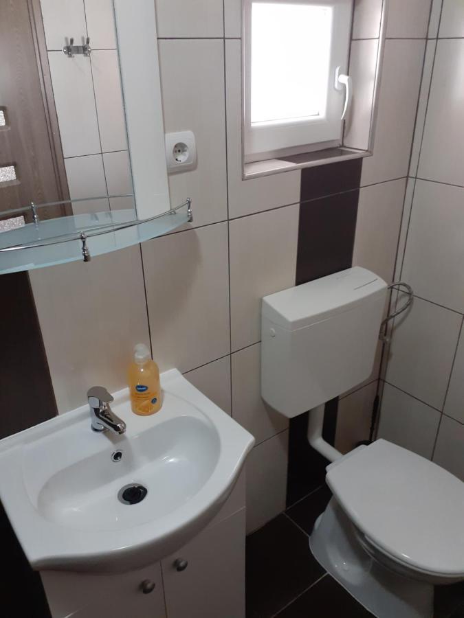 Kacso Apartma Ocna de Sus Esterno foto