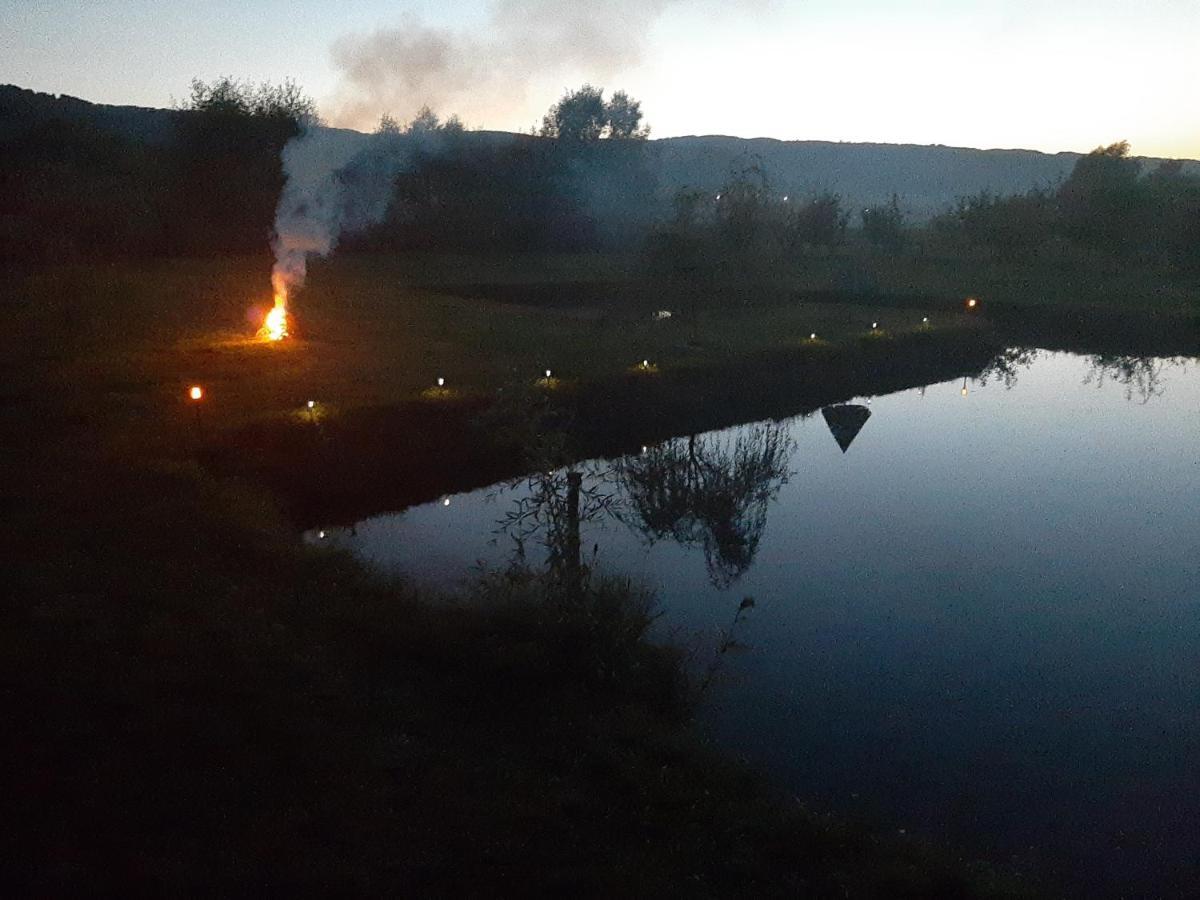 Kacso Apartma Ocna de Sus Esterno foto