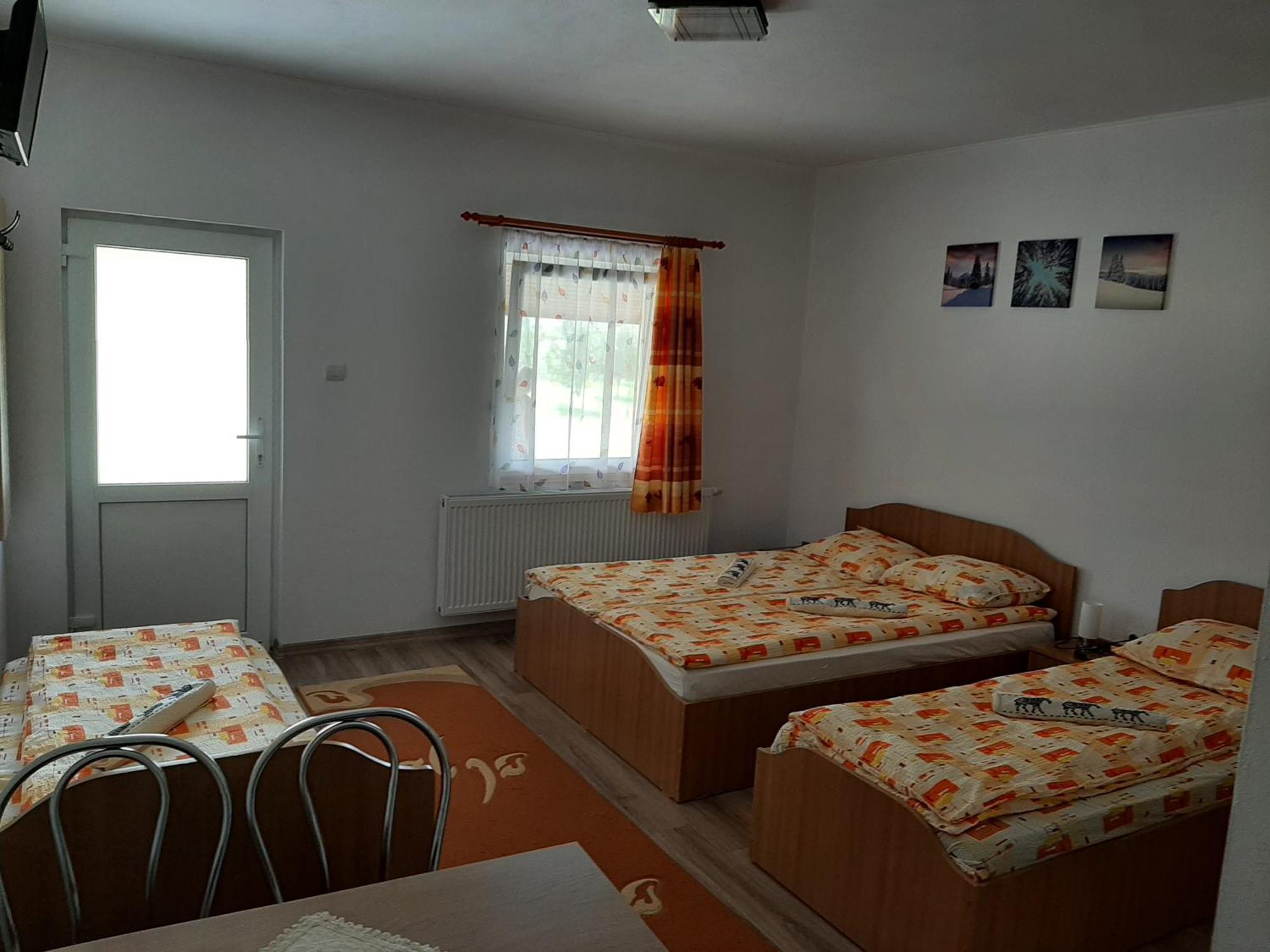 Kacso Apartma Ocna de Sus Esterno foto